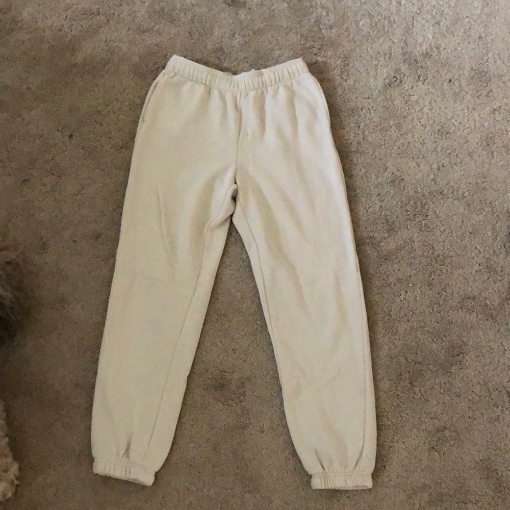 Cream colored sweatpants
